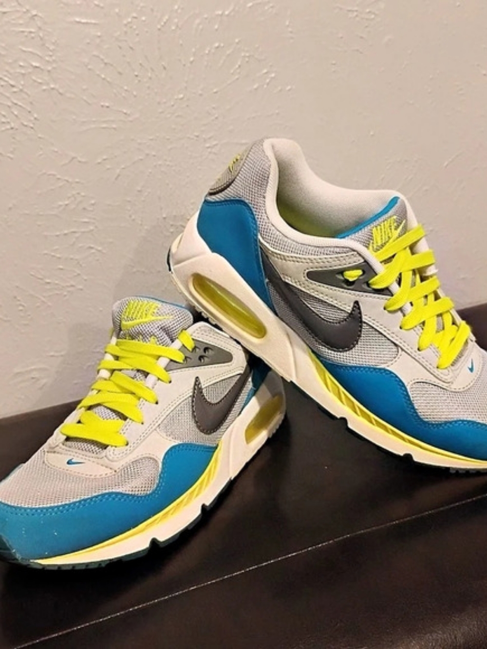 Nike Air Max Skyline Sneakers in Blue & Gray